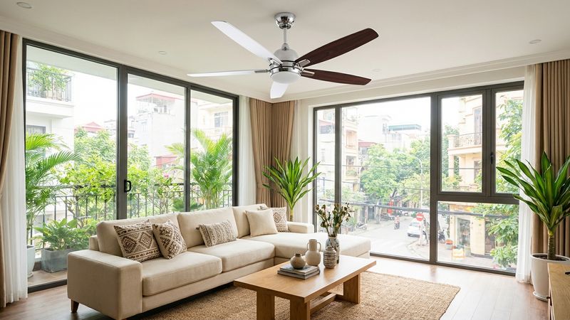 Cách vệ sinh quạt trần hết bụi - Nhanh gọn, không cần tháo quạt