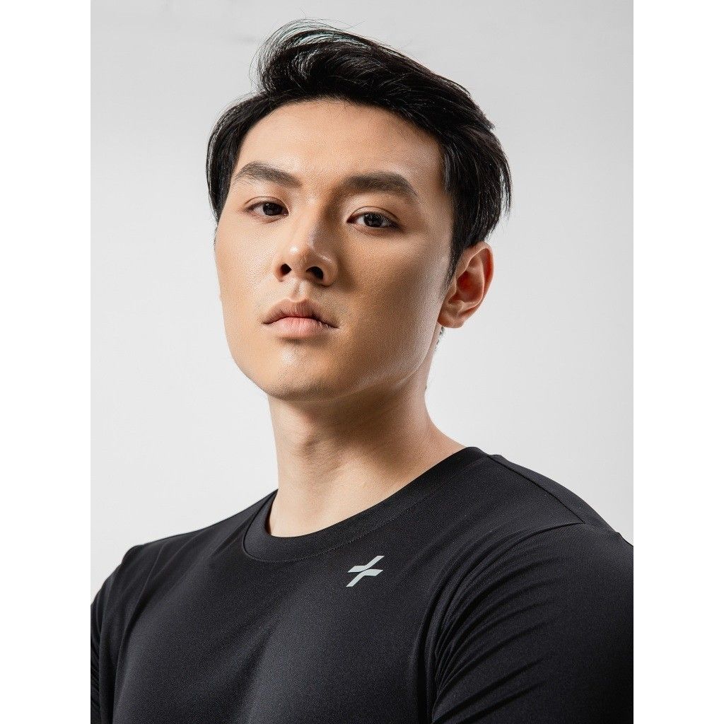 Áo dài tay thể thao thu đông Essential co giãn giữ ấm Coolmate 2